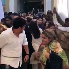 Elan Lawn Sale running