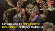 Selfies osés : le maire du Havre démissionne