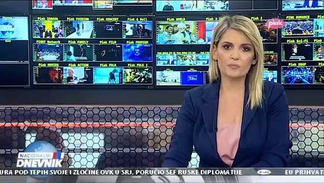 AUTOMOBIL GOCE BOŽINOVSKE IZGOREO U SURČINU: Vozilo u vlasništvu pevačice vozio drug njenog sina Mirka!