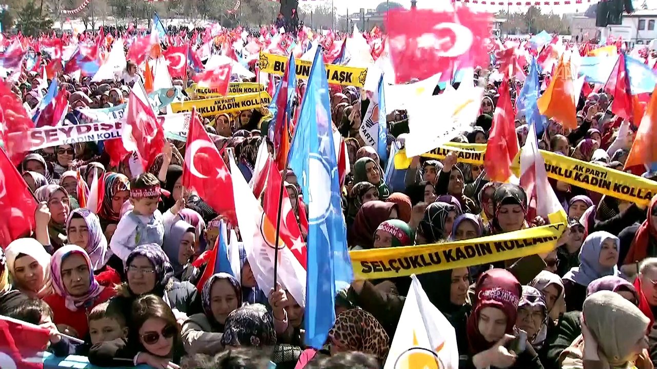 AK Parti Konya mitingi - Cumhurbaşkanı Erdoğan seçim şarkısına eşlik etti