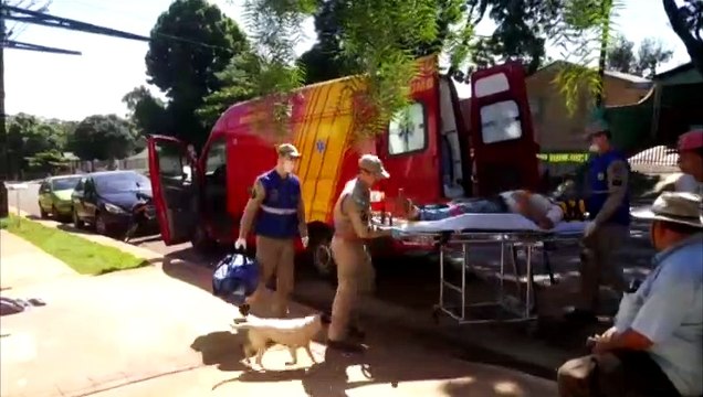 Idoso se fere ao cair de escada no Bairro Periolo