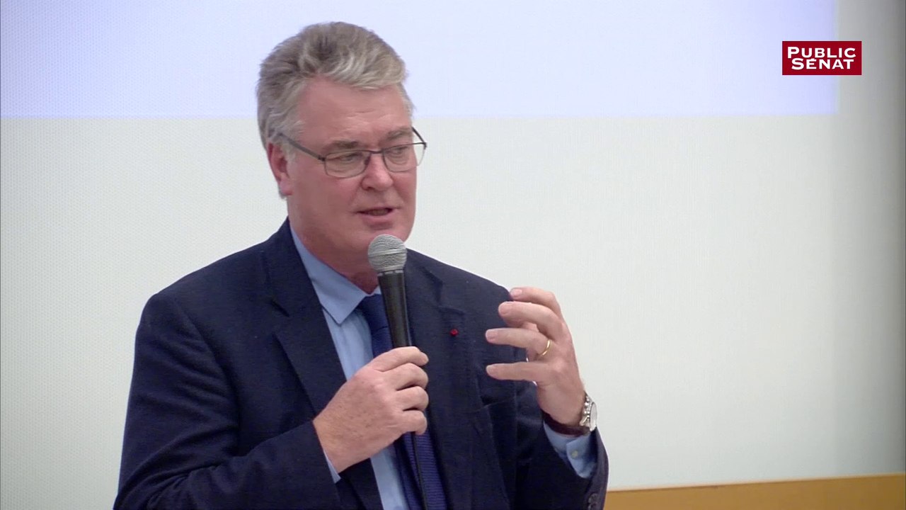 Age de départ à la retraite : selon Delevoye, « Quand il y a tempête médiatique, il faut laisser retomber les poussières »