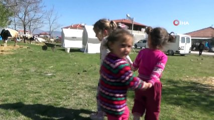 Deprem bölgesinde çadırda çocuk olmak