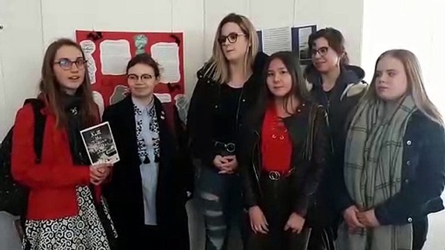 Sarreguemines : de jeunes lycéens rencontrent Élise Fontenaille, auteure