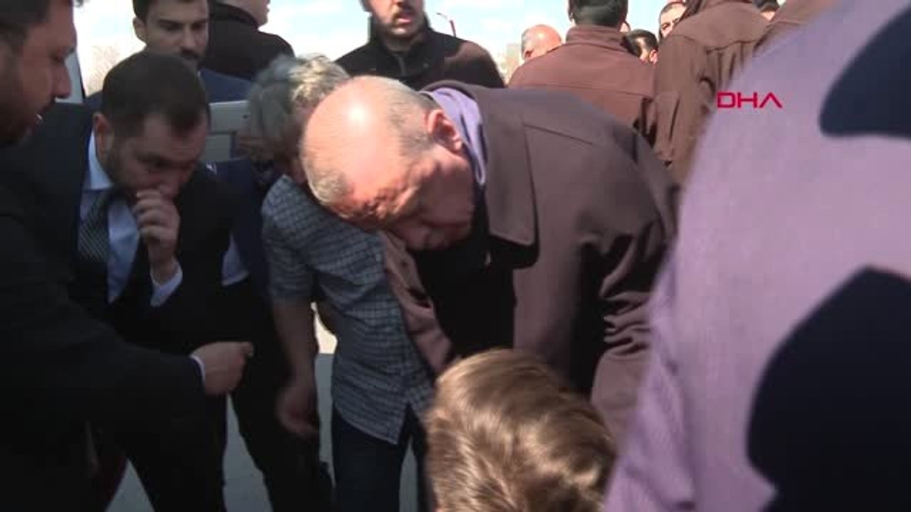 Konya Cumhurbaşkanı Erdoğan Miting Öncesi Vatandaşlarla Sohbet Etti