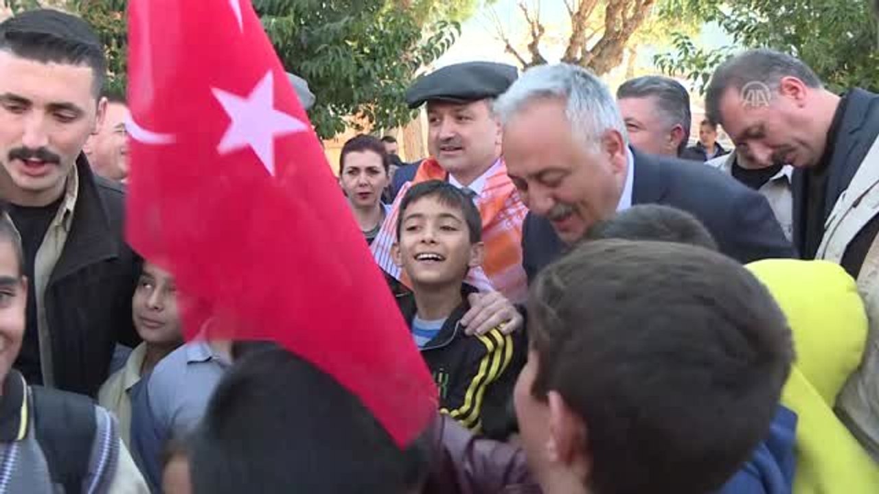 Pakdemirli: "Türk-Kürt Kardeşliği Ezelden Gelir, Ebede Gider"