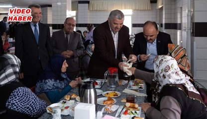 (24 Mart 2019) BAŞKAN ÇELİK “YAŞLILARIMIZIN DUASI ŞEHRİMİZİN BEREKETİ”