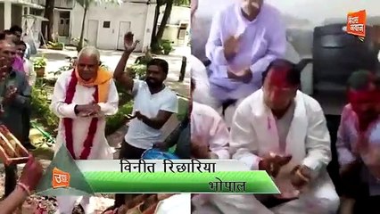 होली के रंग । सियासी फाग के संग