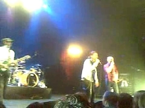 concert fatals picards le 25 novembre 2007 a amiens