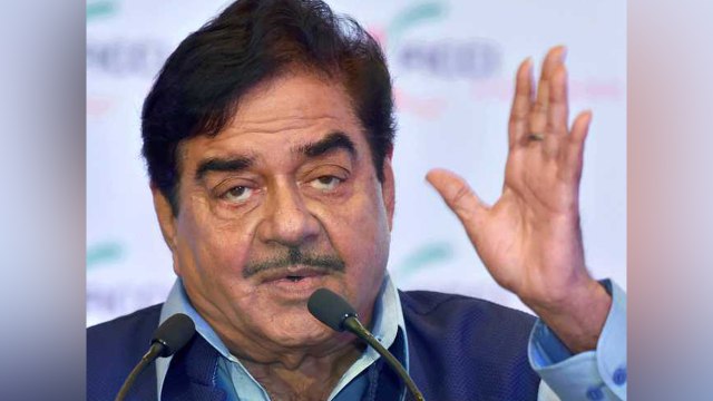 Shatrughan Sinha का Patna Sahib से कटा टिकट , Congress का हाथ थामेंगे Shatrughan ! | वनइंडिया हिंदी