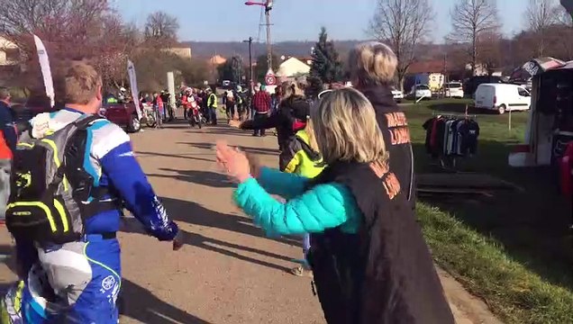 FAULX LA RUMONT Ambiance au départ de la Val de Lorraine Classic