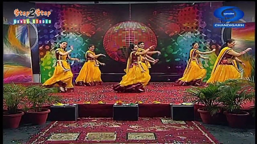 Radha Rani Hamari Pe Rang Barse | Girls Dance Performance | Step2Step Dance Studio