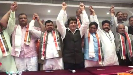 यूपी में बीएसपी को तगड़ा झटका, तीन पूर्व विधायकों ने थामा कांग्रेस का हाथ