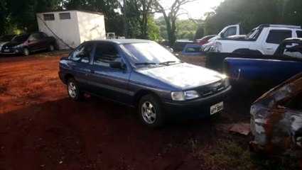 Carro furtado é recuperado pela polícia