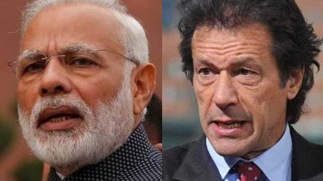 Randeep Surjewala ने Modi पर बोला हमला, कहा Pakistan को लव लेटर लिखना बंद करें | वनइंडिया हिंदी