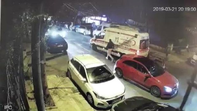 Ambulans Şoförüne Neden Yol Vermedin Dayağı Kamerada