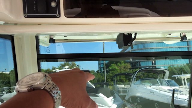 2013 Boston Whaler 320 Outrage Boat For Sale at MarineMax Clearwater