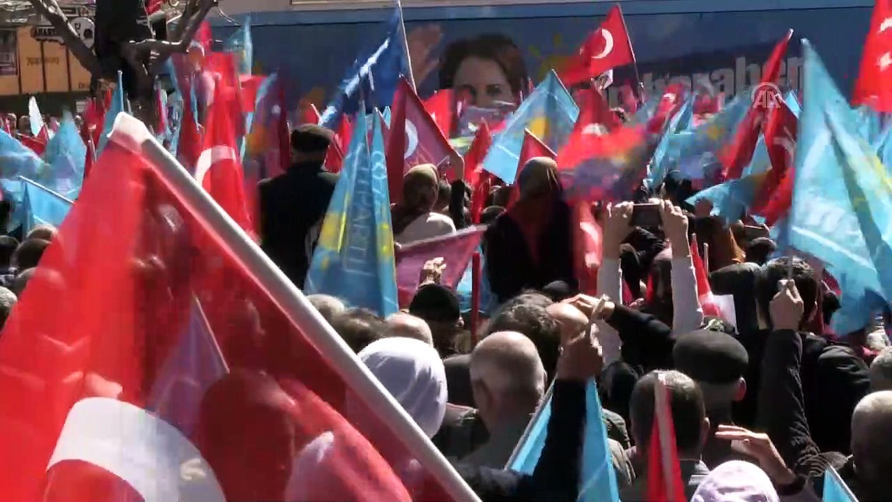 Akşener, Şehit Ömer Halisdemir'in kabrini ziyaret etti - NİĞDE