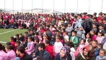 Suriyeli ve Türk Öğrenciler İçin Sirk Gösterisi