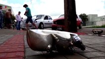 Homem fica ferido em colisão entre carros no Bairro Brasmadeira