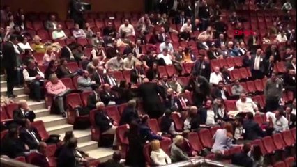 Spor Galatasaray Mali Genel Kurulu'nda Gerginlik