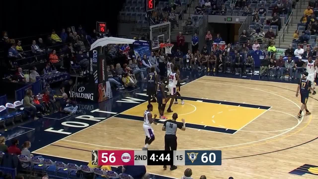 Isaiah Whitehead with the And-1!