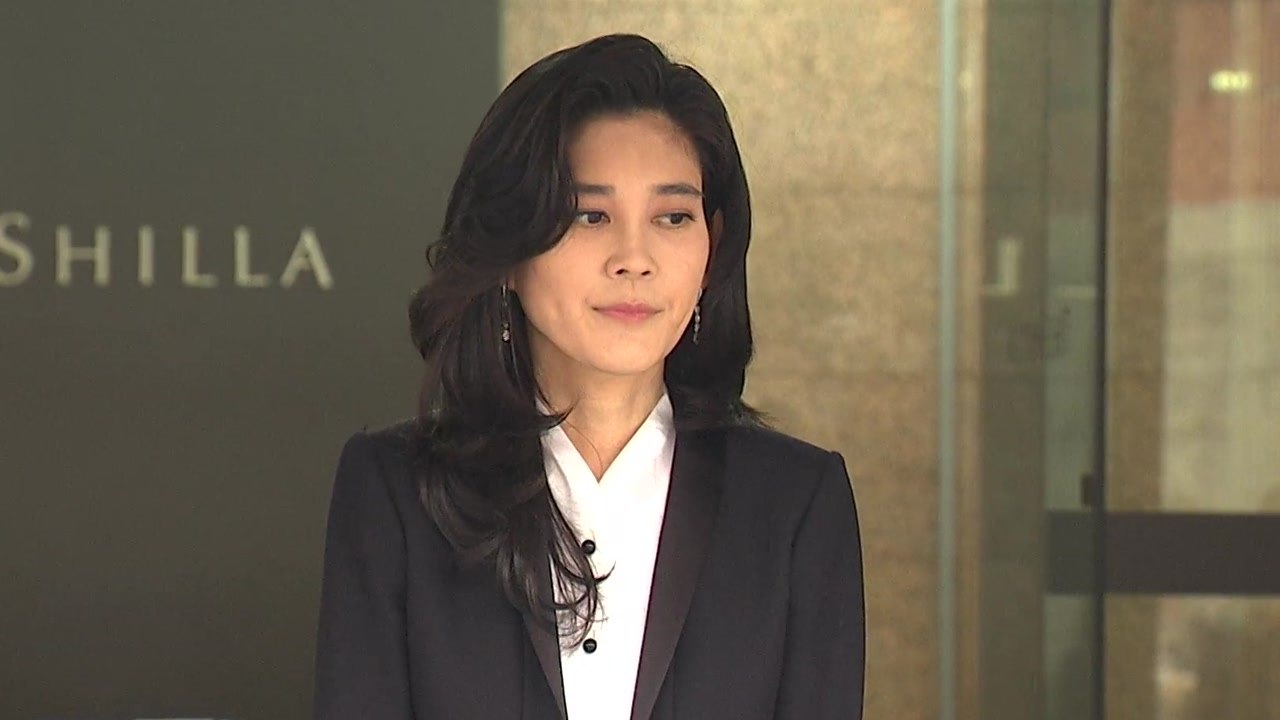 이부진 프로포폴 투약 의혹 병원 8시간 압수수색 / YTN