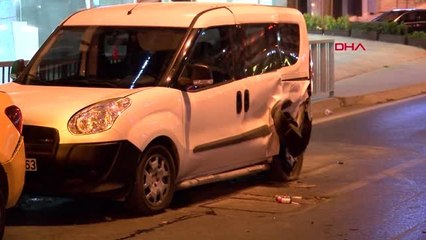 İstanbul- Beylikdüzü'nde Otomobil Takla Attı: 1 Yaralı