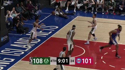 Alan Williams Posts 17 points & 16 rebounds vs. Wisconsin Herd