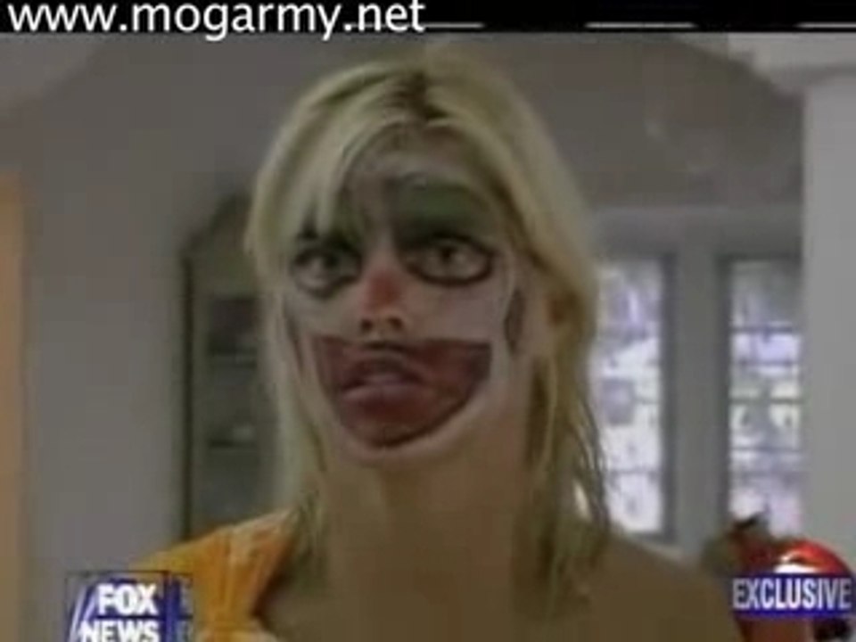 !Anna Nicole  hors de son esprit en clown maquillage!