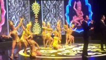 Anh lính tình nguyện và điệu múa Apsara - Tam ca