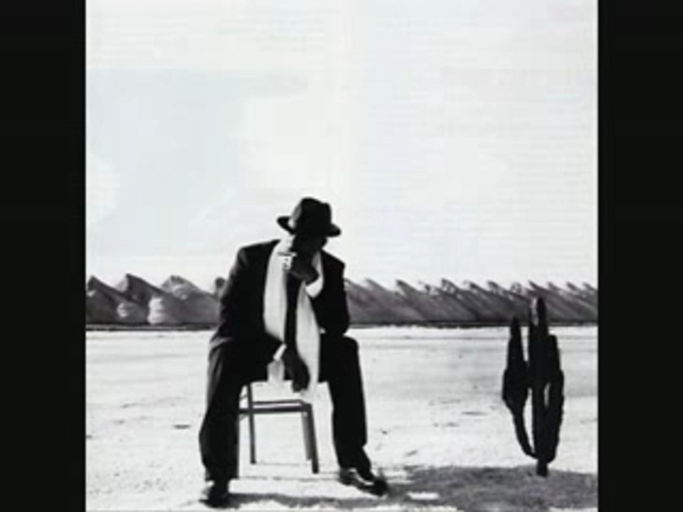 Oxmo Puccino Feat. Kool Shen - Un Flingue et des Roses