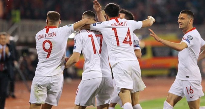 A Milli Takımda Yeni İkili: Burak Yılmaz-Hakan Çalhanoğlu