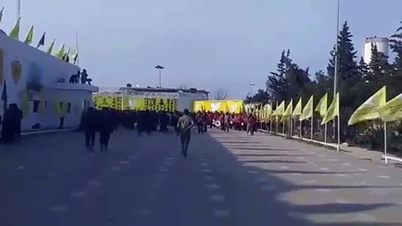 Bunu da gördük... ABD bayraklı PKK bandosu!