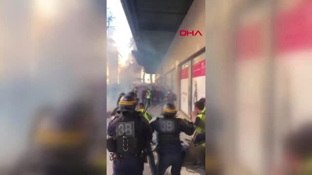 Dha Dış - Fransa İçişleri Bakanı Sarı Yelekliler Eylemlerinde 233 Kişi Gözaltına Alındı