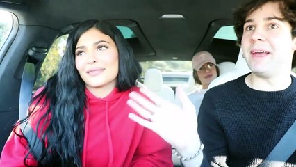 SURPRISING PEOPLE WITH KYLIE JENNER!!