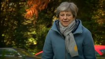 Theresa May sob pressão para deixar governo do Reino Unido