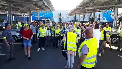 Les Gilets jaunes en route pour la prison du Pontet