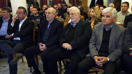 Πλήθος κόσμου στη διάλεξη του Στέφανου Τραχανά