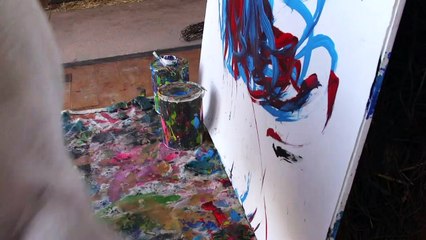 "Pigcasso": ein malendes Schwein erobert die Kunstwelt