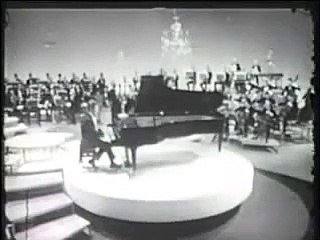 George Gershwin - Liberace - LIVE!