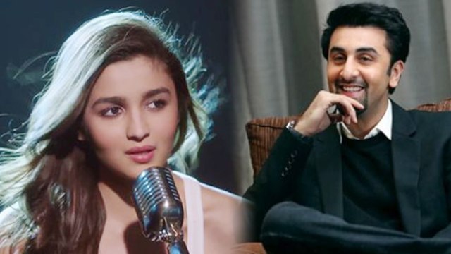 Alia Bhatt shows LOVE for Ranbir Kapoor during Filmfare Awards 2019; Check Out | FilmiBeat