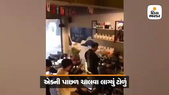 શોપની આગળ થયેલી લાઈને એવું કર્યું કે આખી દુનિયાનું ધ્યાન ખેંચાયું