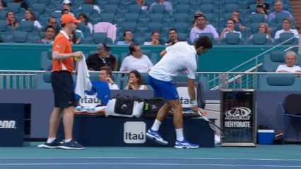 Miami - Djokovic perd son sang-froid