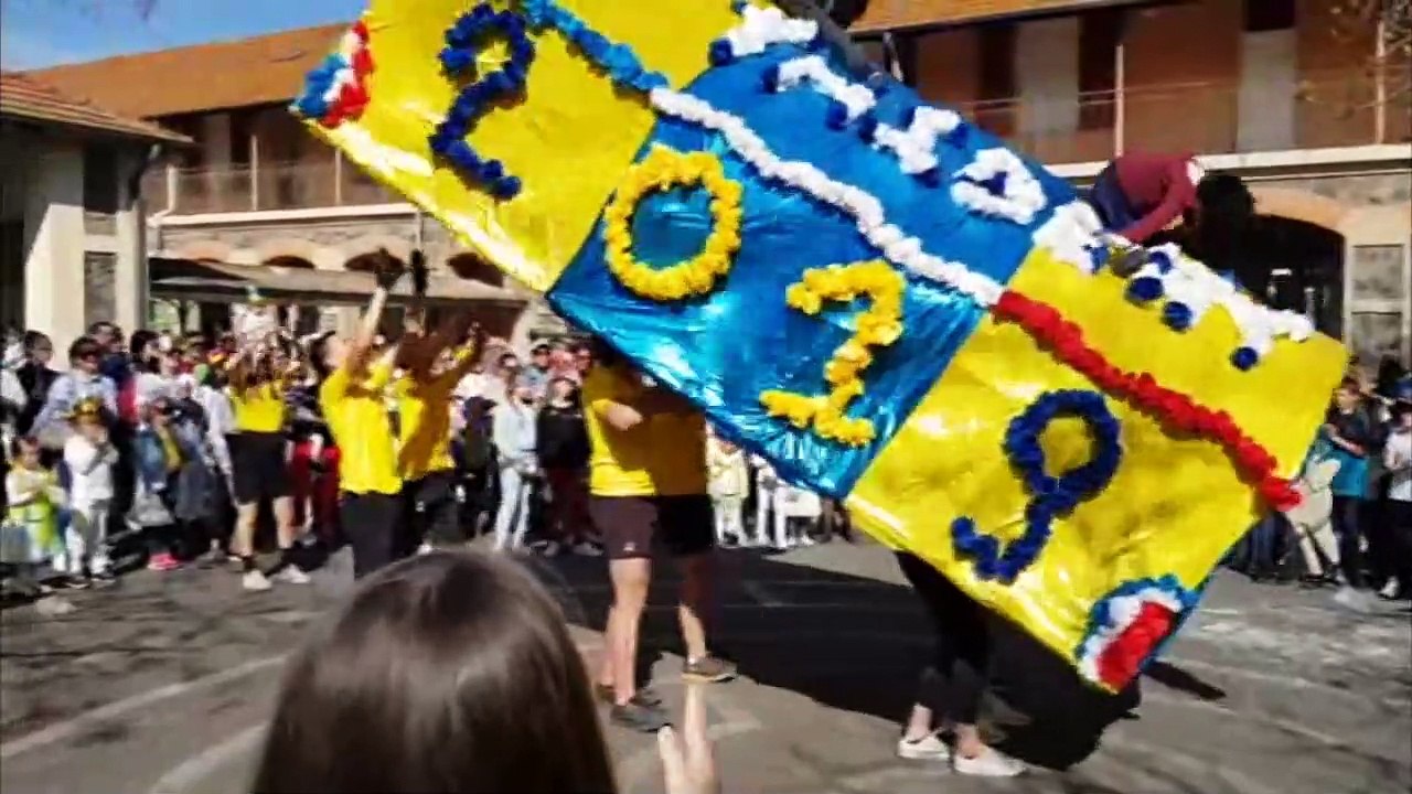 SAINT THIBERY - Beau soleil et ambiance de fête pour le carnaval 2019