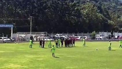 Kalite eskimiyor; Alex frikikten yazdı