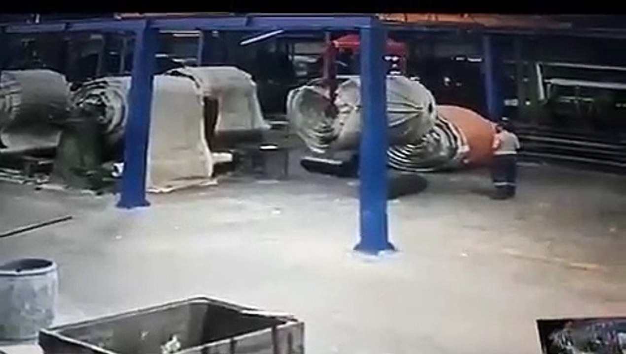 İstanbul'da işçilere köle muamelesi: AKP destekliyor, CHP susuyor...