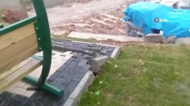 Siirt'te Bir Okulun İstinat Duvarı Çöktü