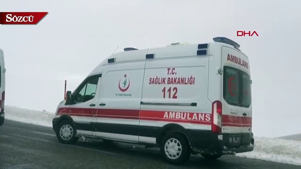 Hakkari- Van karayolunda heyelan