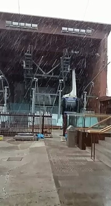 Aguanieve en el teleférico del Teide